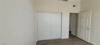 Building Photo - 75 N Valle Verde Dr