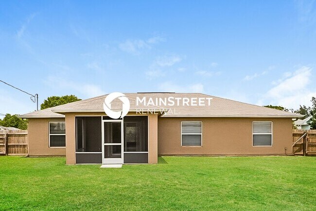 Building Photo - 3 Bedroom Pet-Friendly Home in Port St. Lucie, FL with Main Street Renewal