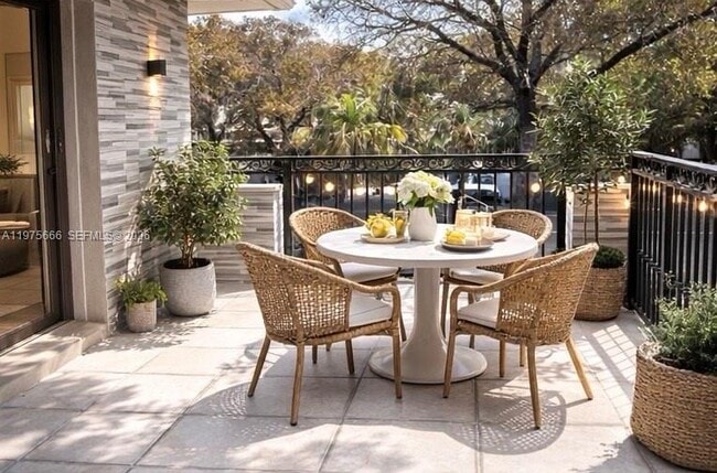 Building Photo - 320 SW 29th Rd