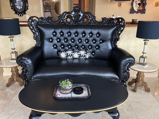 Building Photo - 4028 Beach Dr SW