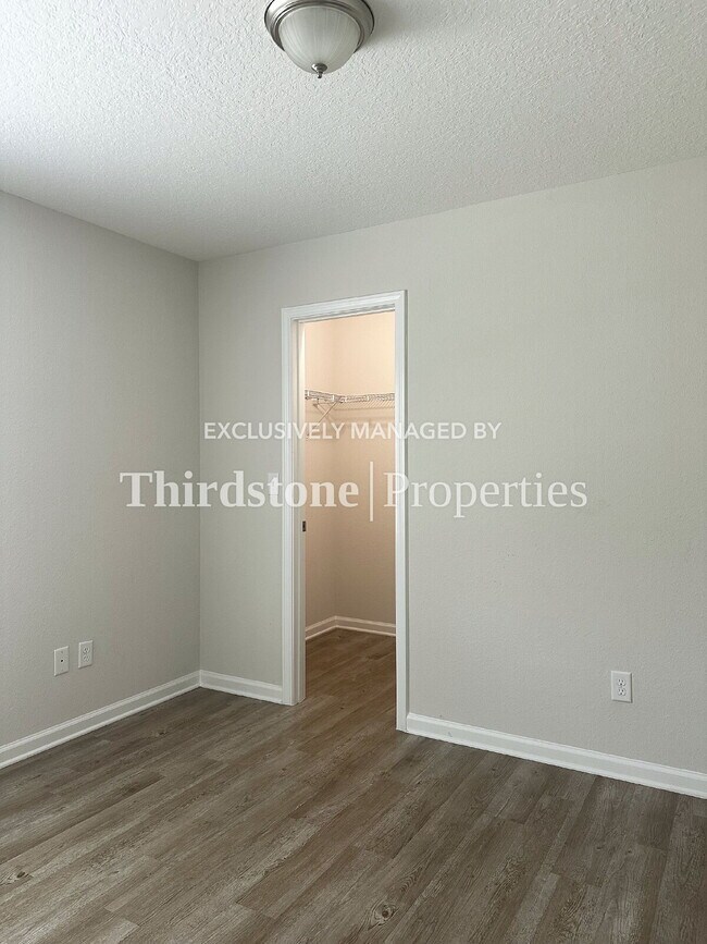 Building Photo - 2277 Hartridge St