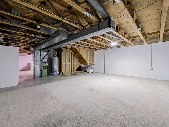 Building Photo - COMING SOON! Charming and Comfortable Living on Bayview Drive