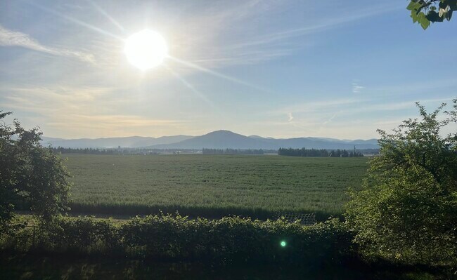 Building Photo - 2028 N Havichur Loop