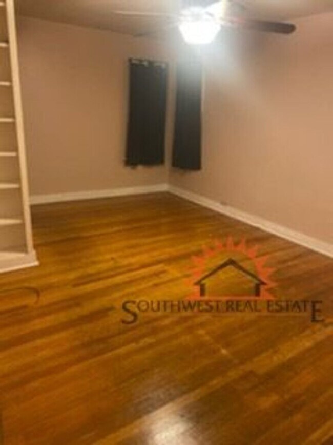 Building Photo - Charming 2 Bed 2 Bath home in Texico