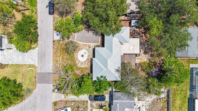 Building Photo - 6206 S Foster Ave