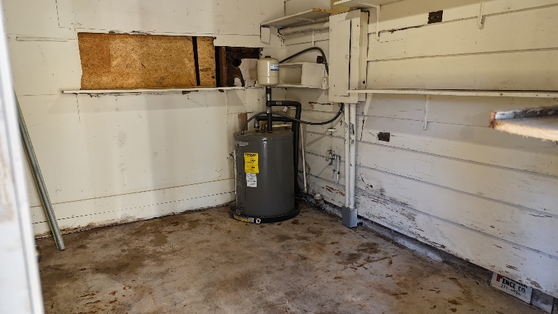 Building Photo - 5707 Frontage Rd