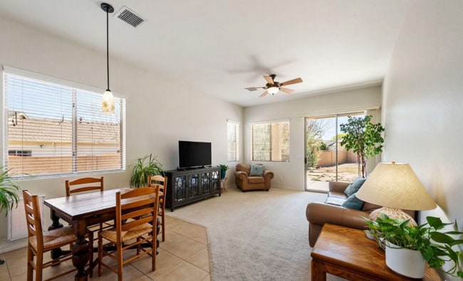 Building Photo - 6971 E Yellowglen Dr