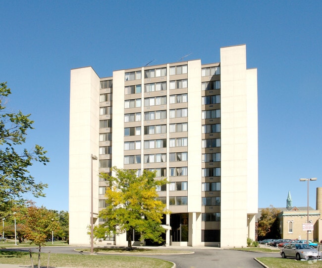 Building Photo - Timon Towers