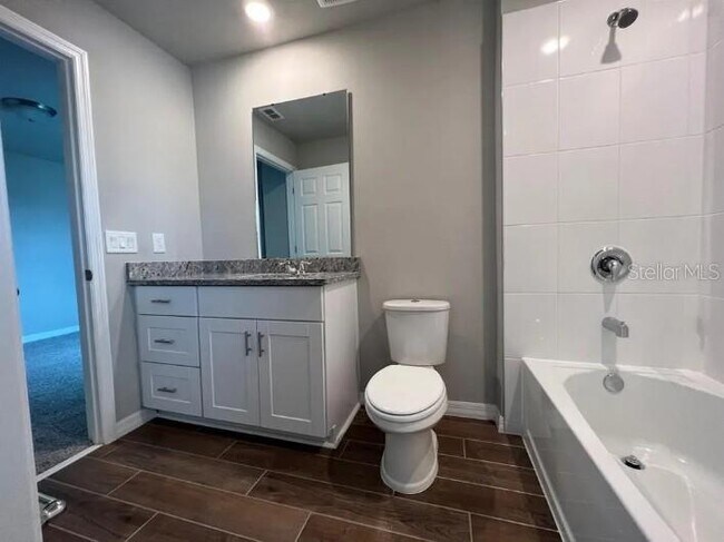 Building Photo - 756 Legacy Dr