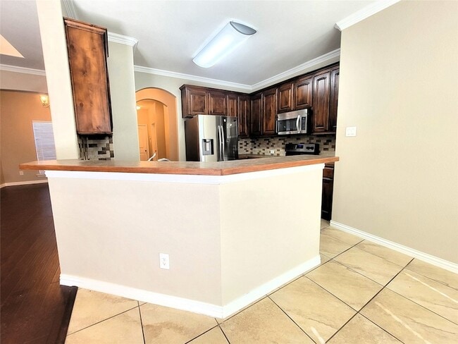 Building Photo - 621 Marybeth Dr