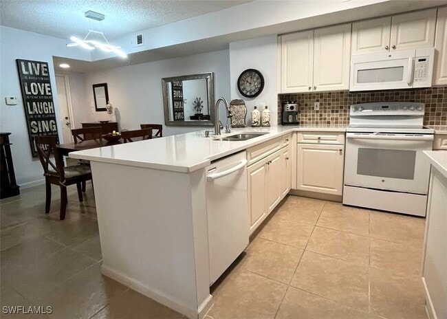 Building Photo - 1865 Florida Club Dr