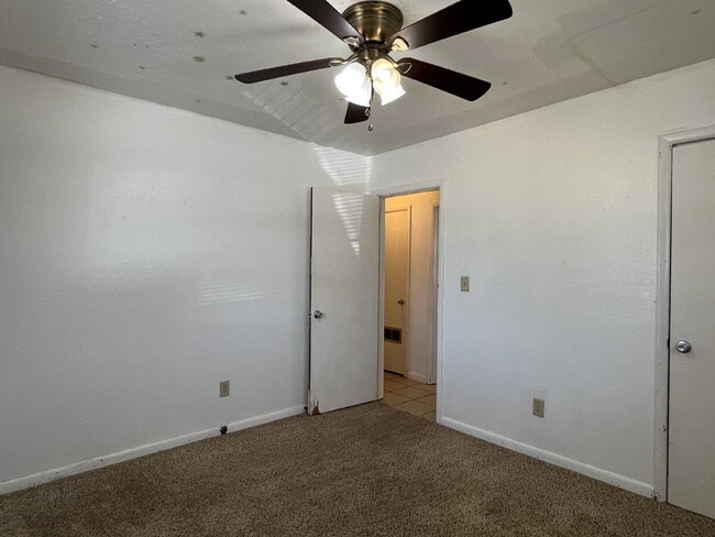 Building Photo - 2-Bedroom For Lease