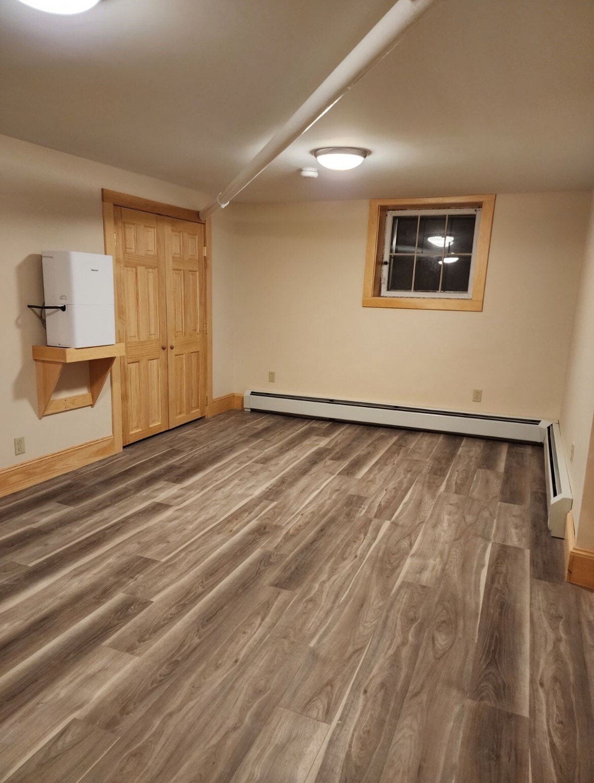 ground floor bdrm - 28 School St