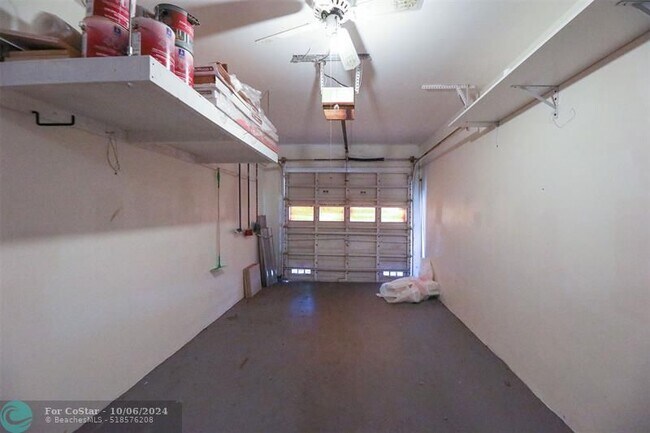 Building Photo - 9200 Chelsea Dr S