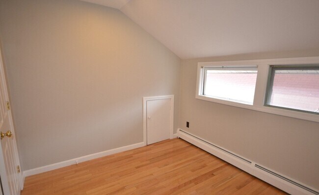 Building Photo - 20 Benton Rd