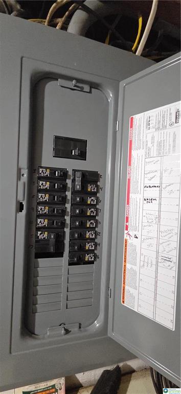 Building Photo - 1103 N Van Buren St