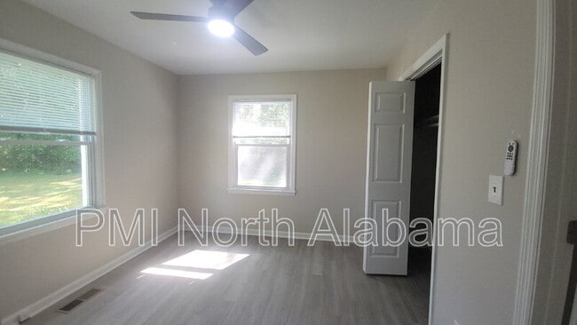 Building Photo - 3901 Newson Rd SW