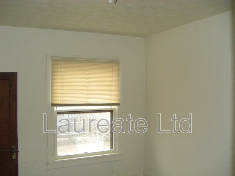 Building Photo - 4020 Lipan St