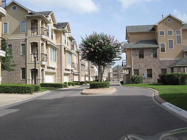 Building Photo - 7814 Stoneyway Dr