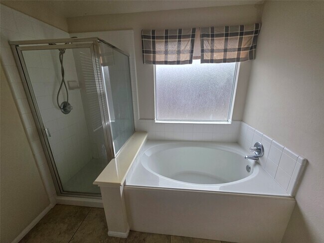 Building Photo - 2715 Riverhollow Ln