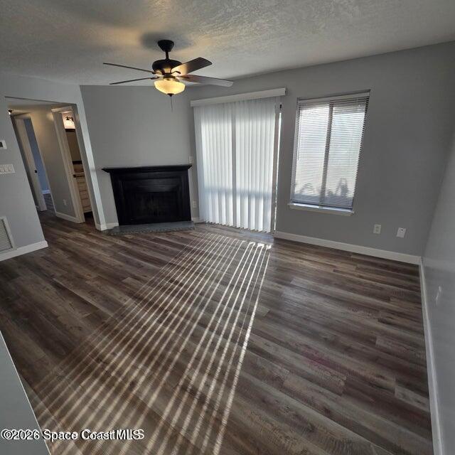 Building Photo - 3585 Sable Palm Ln
