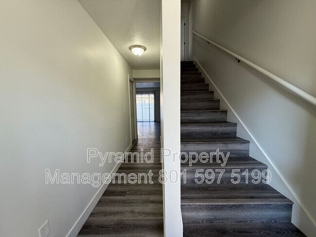 Building Photo - 3178 S 945 E