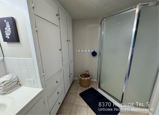 Building Photo - 8370 Hillside Trail S