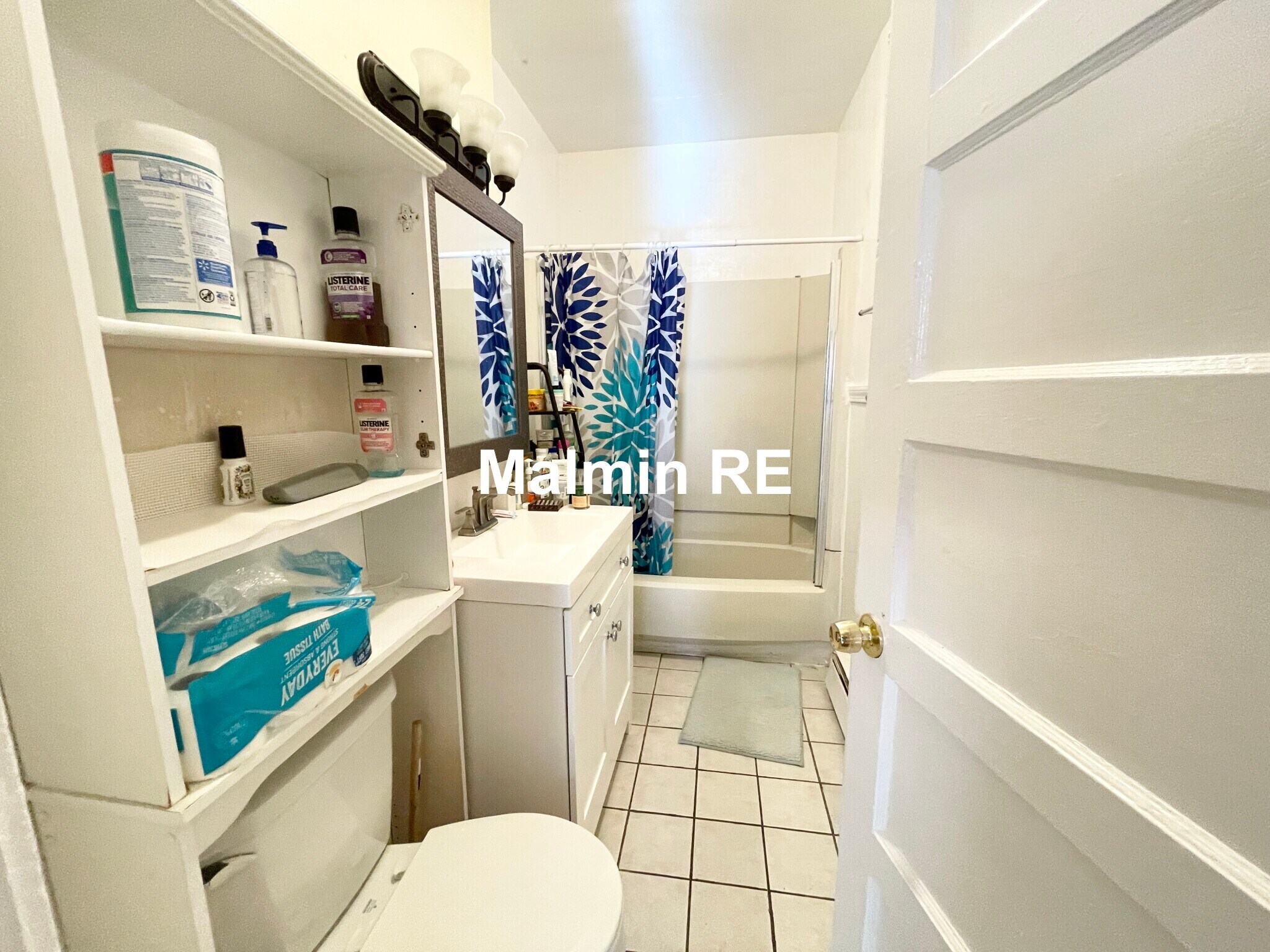 Building Photo - 19 Sachem St