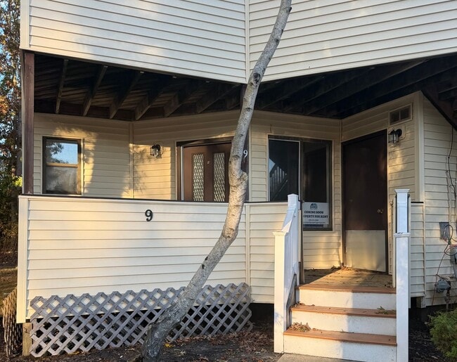 Primary Photo - 1 Bedroom, 1 bathroom first floor apartmen...