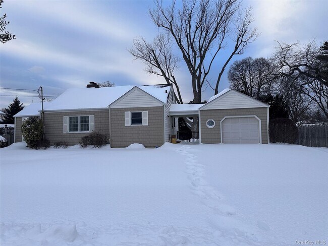 Building Photo - 91 7th St