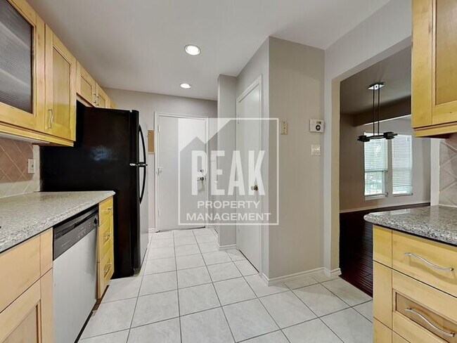 Building Photo - $2,675! Beautiful 3 Bed, 2 Bath home in Desirable Plano! Tour today!