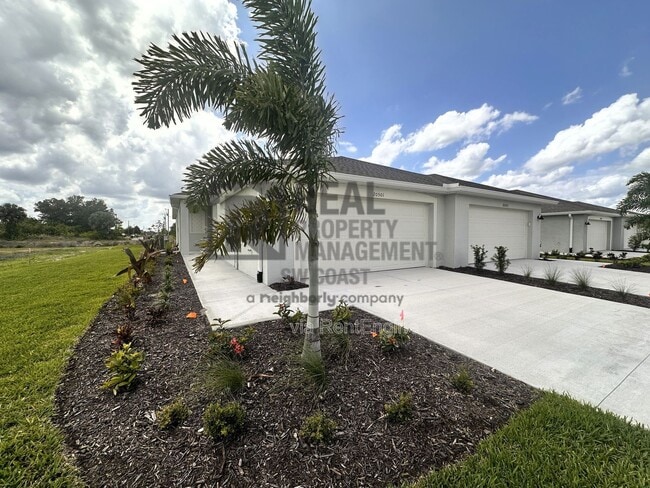 Building Photo - 20501 Hazelnut Ct S