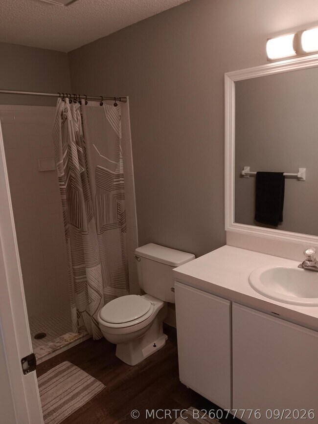 Building Photo - 1507 Hawthorne Pl