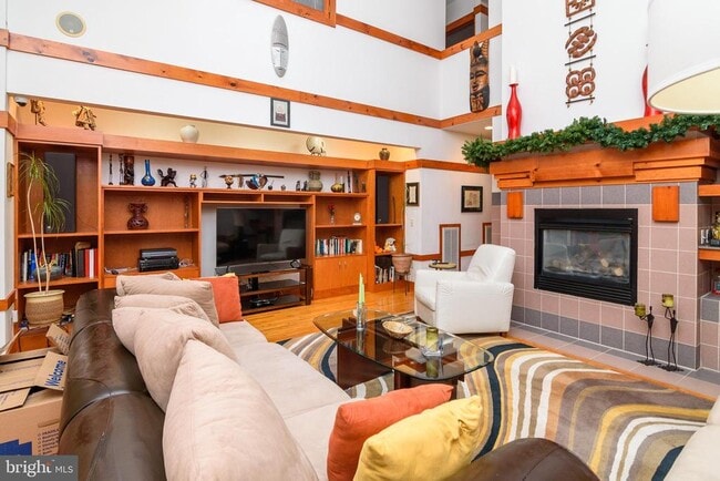Building Photo - 23615 Quail Hollow Cir