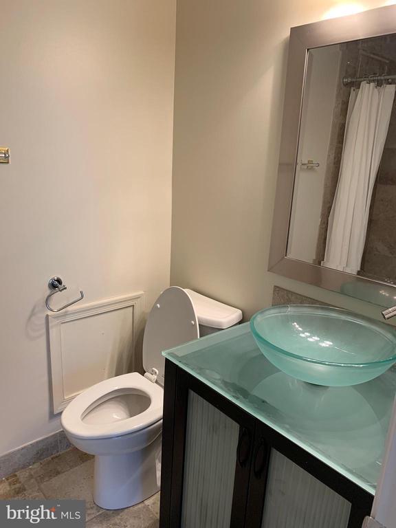 Building Photo - 1569 Templeton Pl