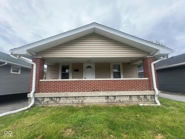 Primary Photo - 1534 Dawson St