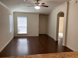 Building Photo - 905 Alamo Plaza Dr