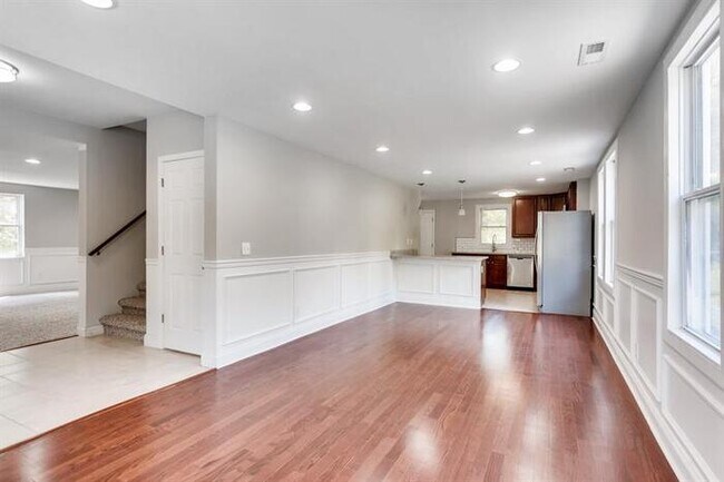 Building Photo - 6605 Windsor Mill, Gwynn Oak, MD, 21207