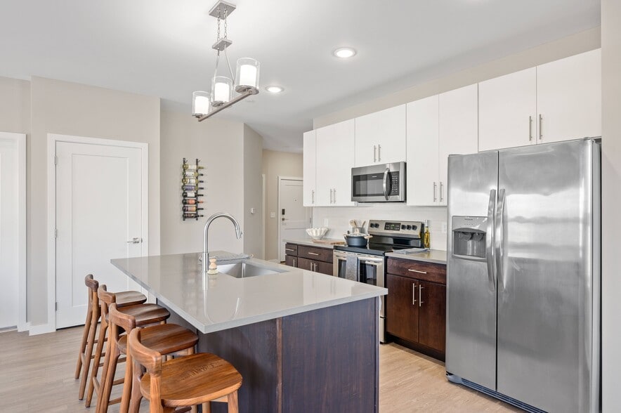 Building Photo - JRG Lofts