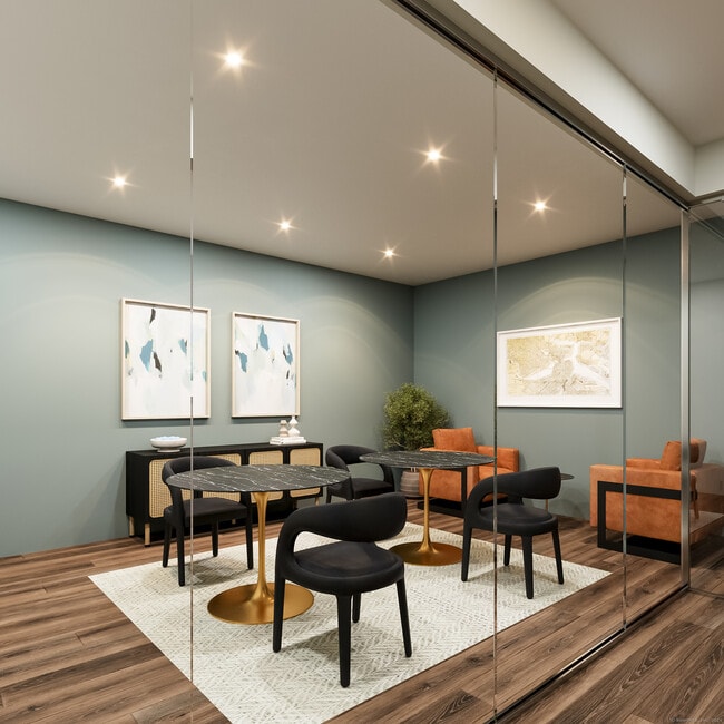 Building Photo - 100 N Main St