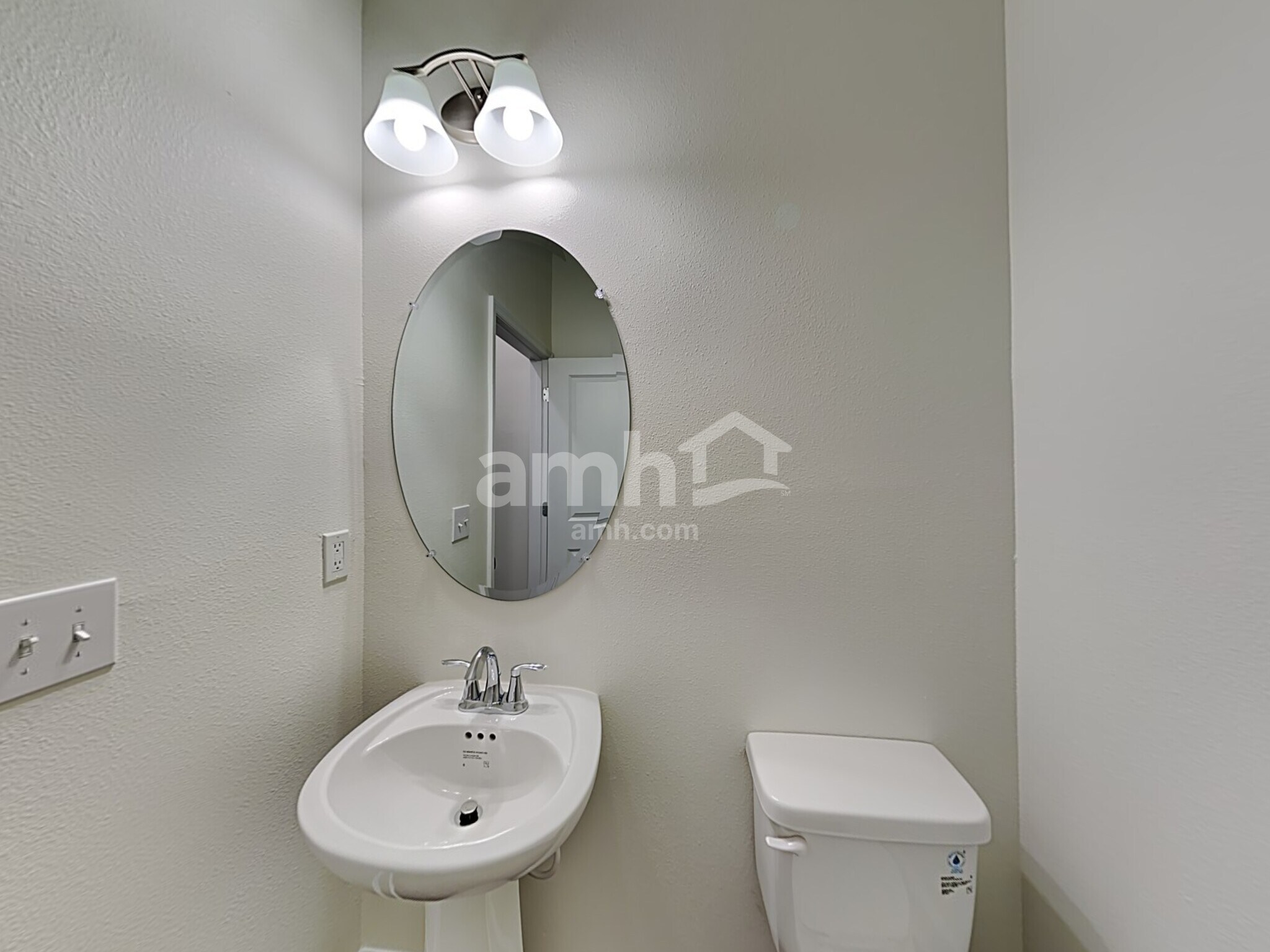 Building Photo - 2128 Saffron Walden Dr