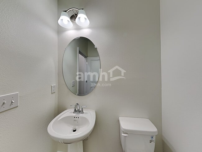 Building Photo - 2128 Saffron Walden Dr