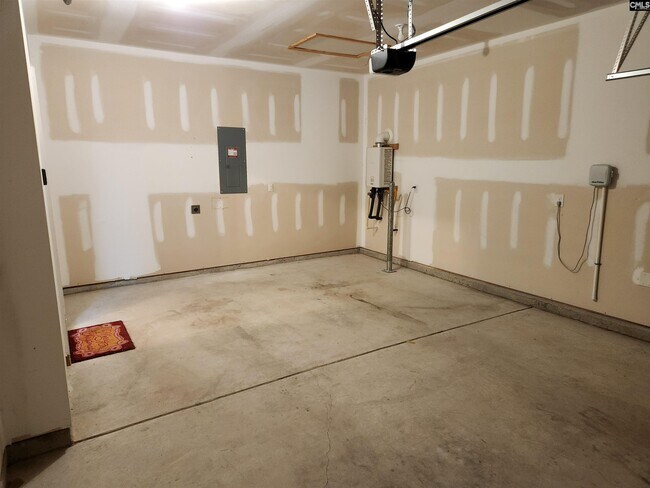 Building Photo - 1401 Ardennes Dr