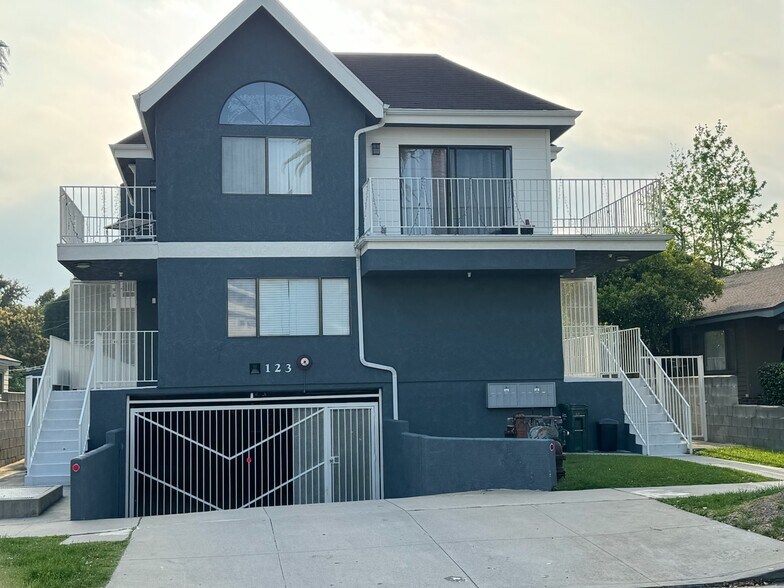 Building Photo - 123 S Roosevelt Ave