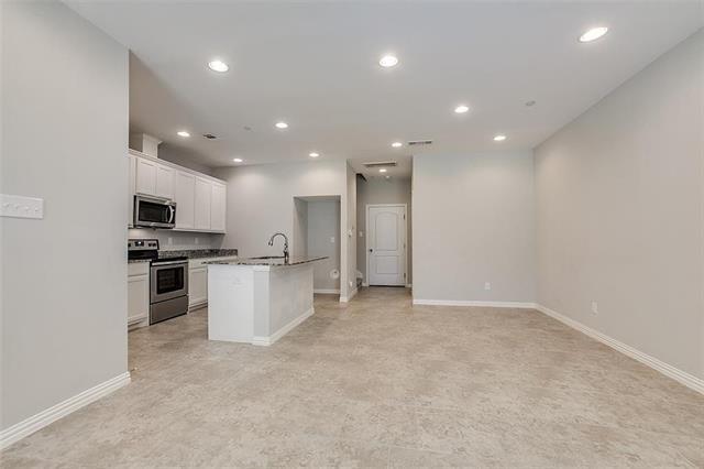 Building Photo - 1946 Timber Oaks Dr