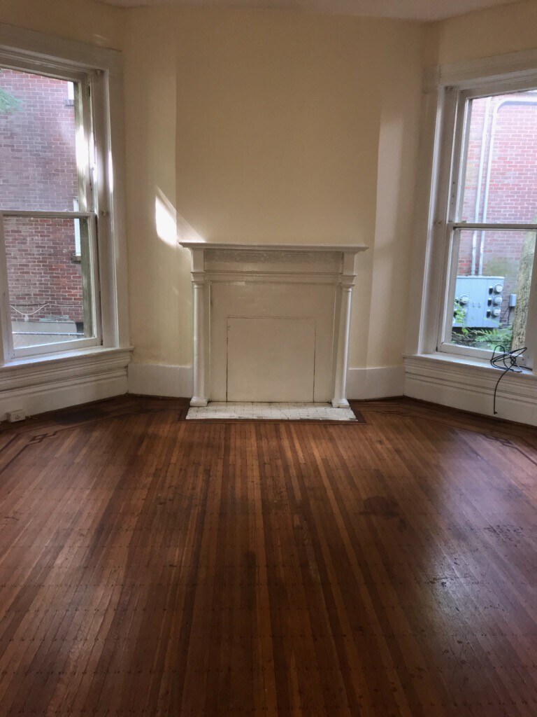 Building Photo - 1239 S Brook St