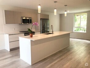 Building Photo - 2 bedroom in Aventura FL 33180