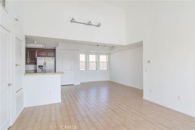 Building Photo - 11925 Kling St