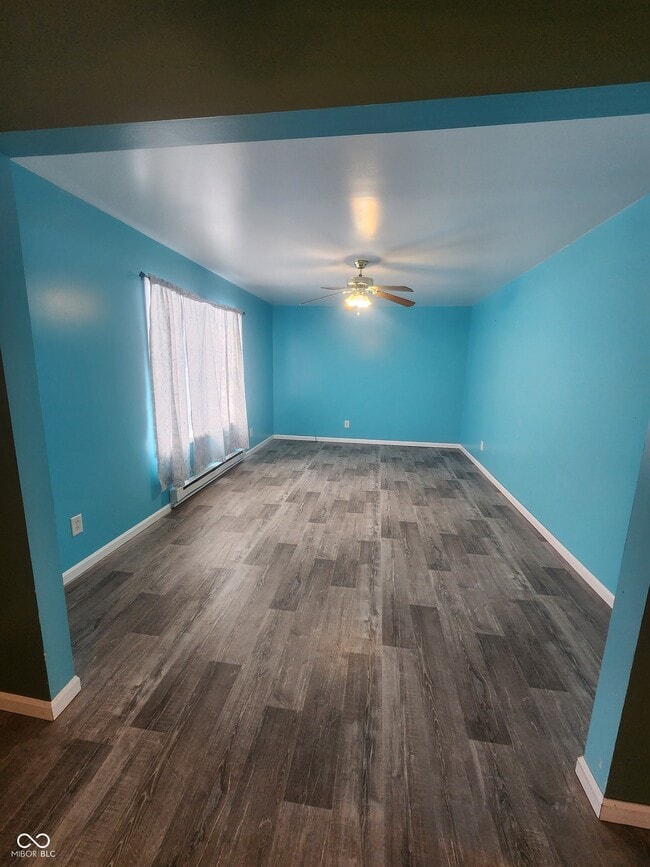 Building Photo - 9010-9020 IN-3