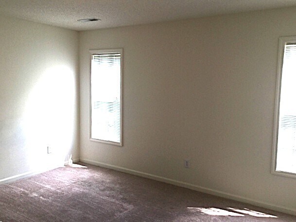 Building Photo - 160 Bristol View Cir
